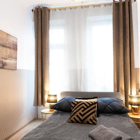 Clicktheflat Aleje Niepodleglosci Center Apart Rooms Warsaw Ngoại thất bức ảnh