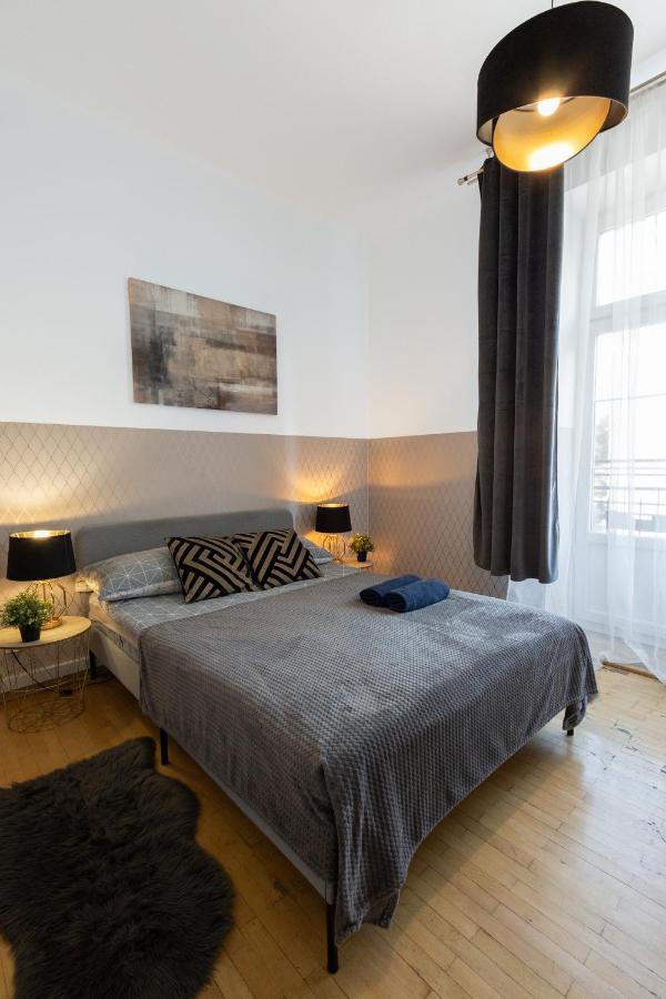 Clicktheflat Aleje Niepodleglosci Center Apart Rooms Warsaw Ngoại thất bức ảnh